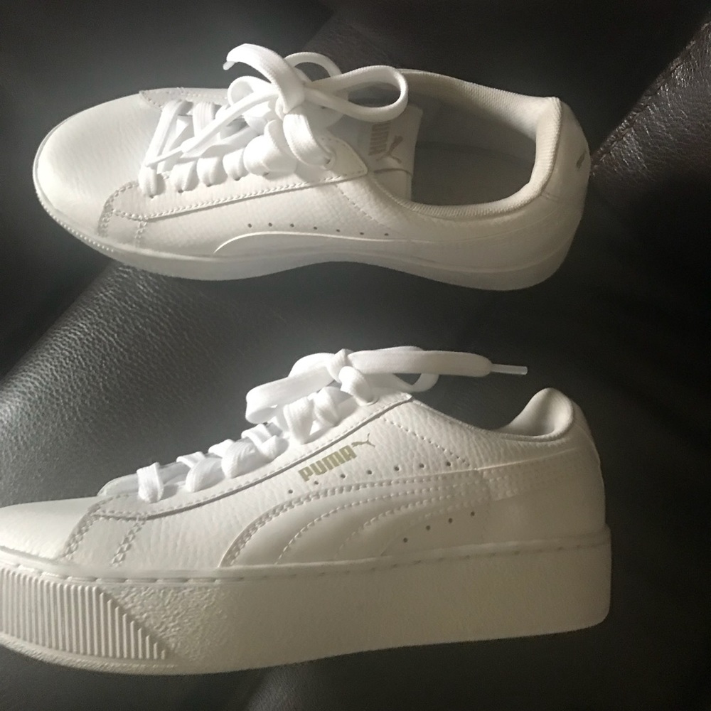 Brand New women’s puma